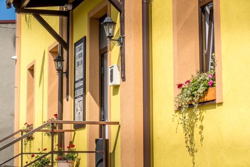 Hotel Restaurace Stara Lipa Česká Lípa Exterior foto